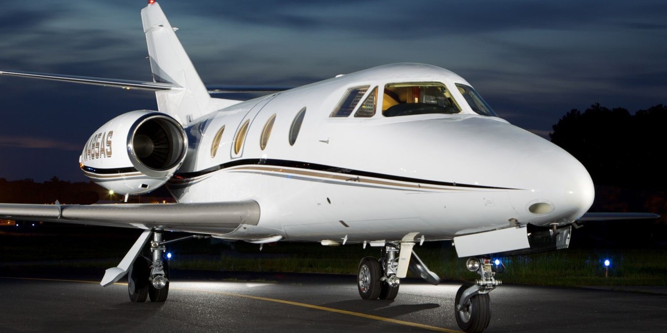 Dassault Falcon 100