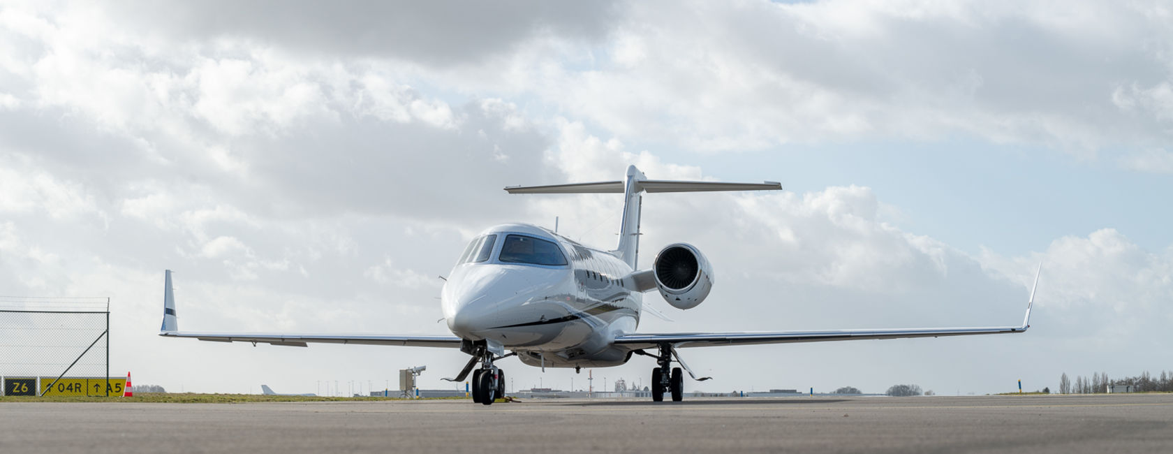 Bombardier Learjet 40