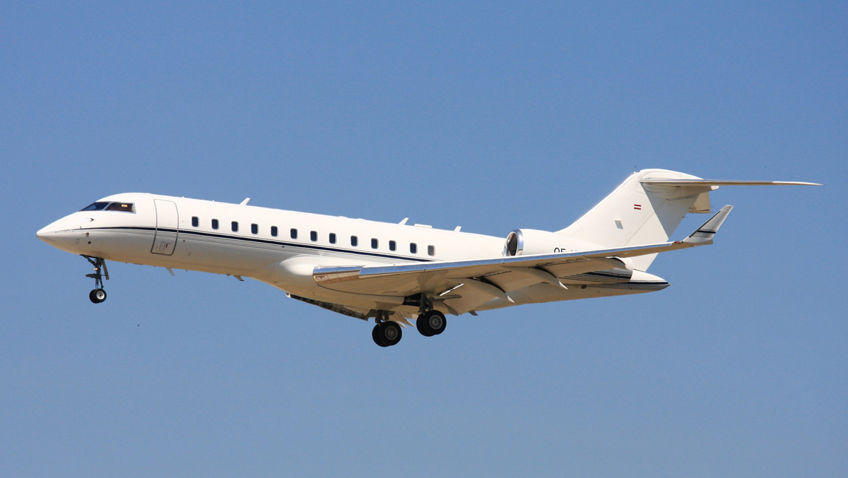 Charter private jet to Las Vegas